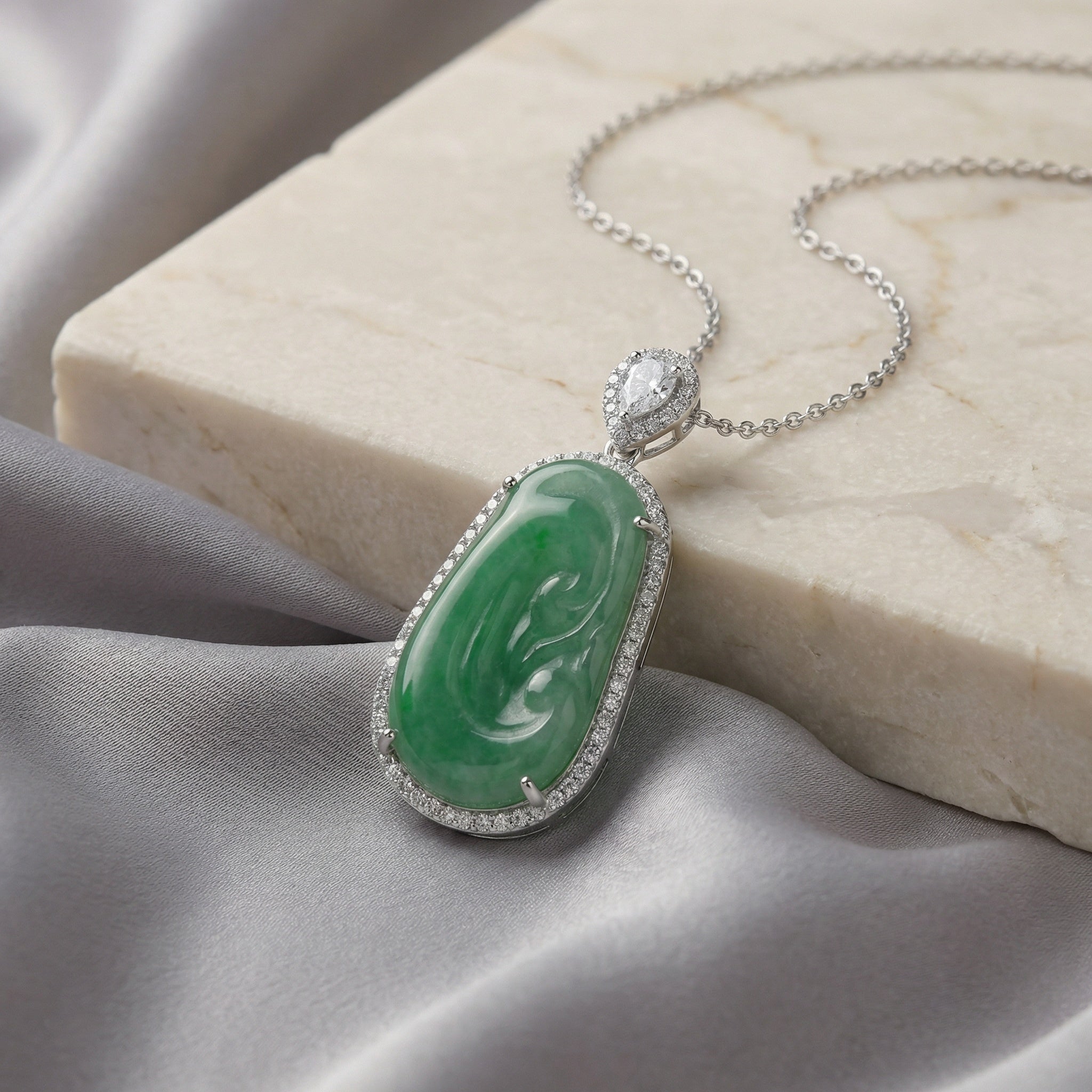 Emerald Glow Jade Pendant Necklace – 925 Sterling Silver 💎